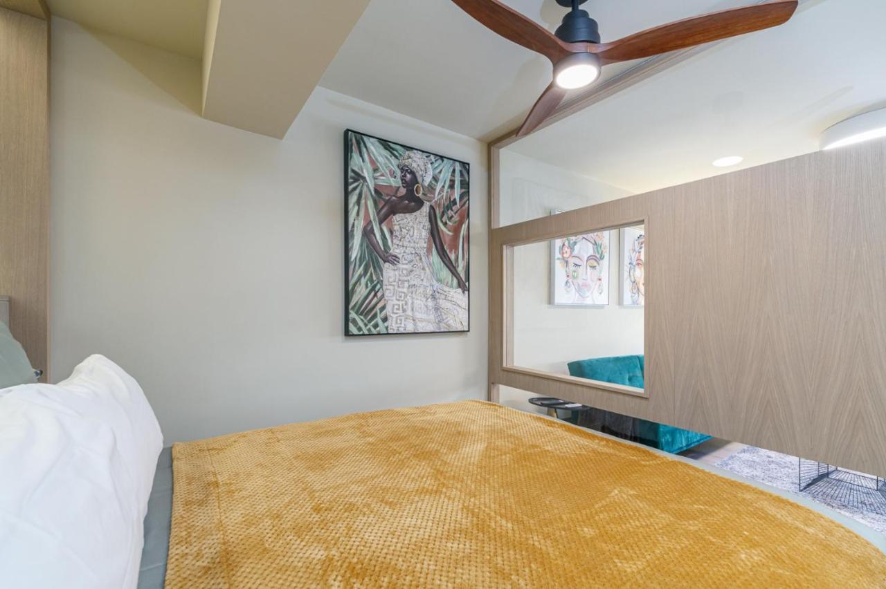 Suite De Lujo Puerta Del Sol+Parking Vigo Exterior foto
